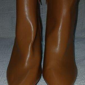 Qupid Tan Heeled Boots With Pointed Toes. Never Worn. Zipper.